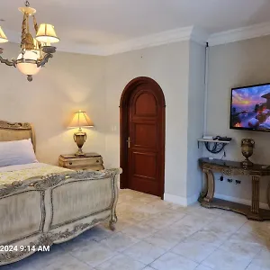 Sandpiper Apartment Palm Beach